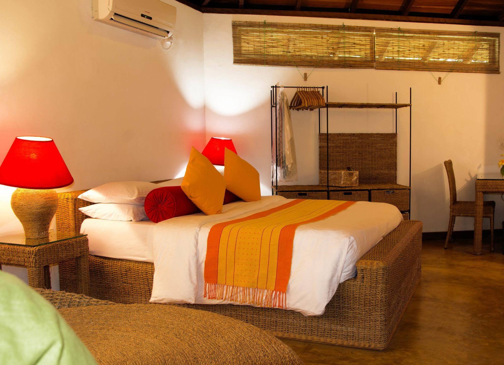 קנדי Athulya Villas מראה חיצוני תמונה